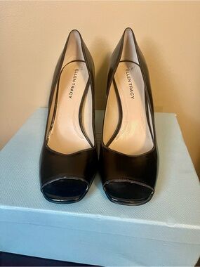 Ellen Tracy Black Patent Peep Toe Pumps